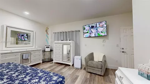 Bedroom - 357 W 44th St, Hialeah, FL 33012 photo 4 of 7
