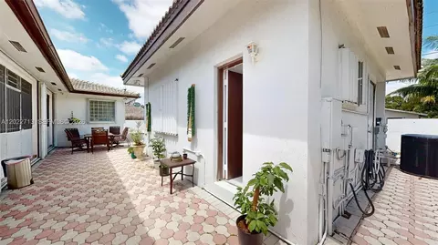 Exterior - 357 W 44th St, Hialeah, FL 33012 photo 7 of 9