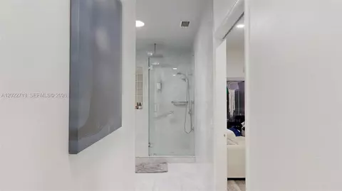 Bath - 357 W 44th St, Hialeah, FL 33012 photo 7 of 7