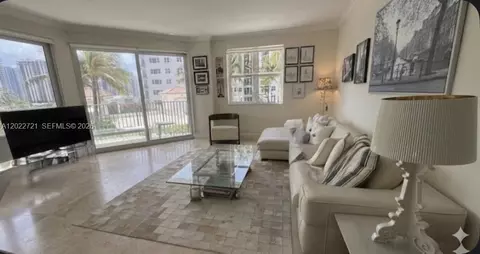 20000 E Country Club Dr #601, Aventura, FL 33180