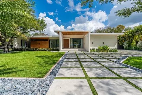 7825 SW 128th St, Pinecrest, FL 33156