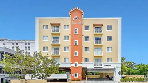 115 SW 42nd Ave #402, Miami, FL 33134