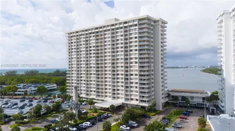 300 Bayview Dr #1504, Sunny Isles Beach, FL 33160