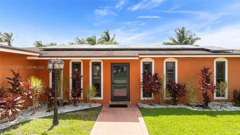 321 NW 96th Ave, Pembroke Pines, FL 33024