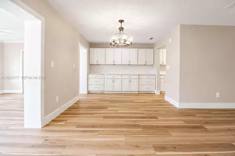 Living - 7332 Bay Hill Dr, Hialeah, FL 33015 photo 3 of 6