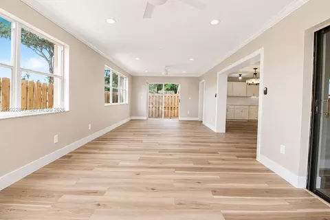 Living - 7332 Bay Hill Dr, Hialeah, FL 33015 photo 6 of 6