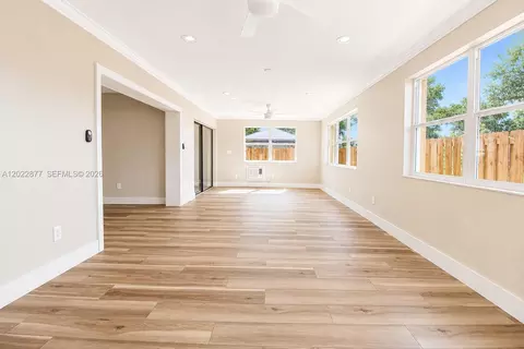 Living - 7332 Bay Hill Dr, Hialeah, FL 33015 photo 5 of 6