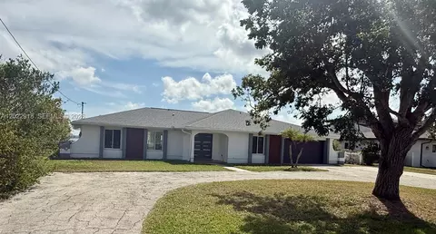 111 E North Shore Ave, North Fort Myers, FL 33917