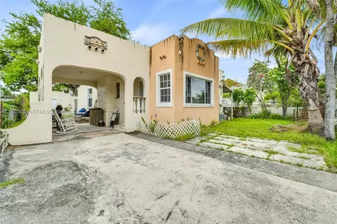 1122 NW 38th St, Miami, FL 33127
