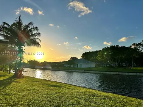 8309 NW 59th Pl, Tamarac, FL 33321