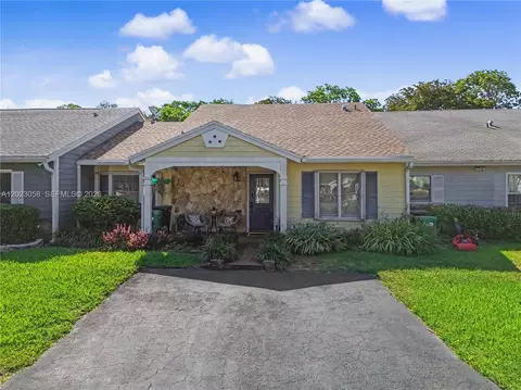 14609 SW 143rd Place Cir, Miami, FL 33186
