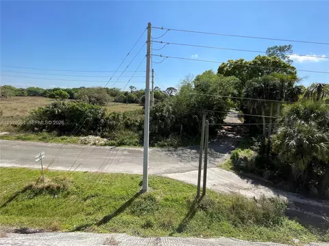 2358 E Sr 70, Okeechobee, FL 34972 photo 2