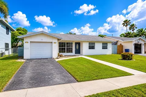 11641 NW 42nd St, Sunrise, FL 33323