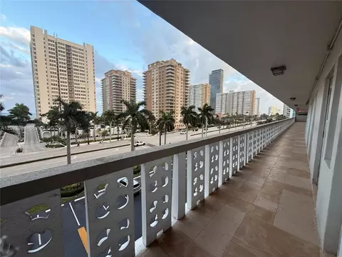 1893 S Ocean Dr #506, Hallandale Beach, FL 33009