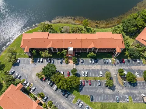 13705 SW 12th St #102B, Pembroke Pines, FL 33027