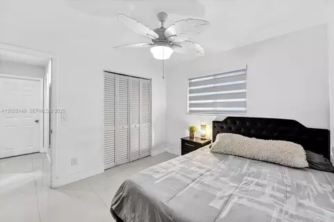 1071 W 37th St, Hialeah, FL 33012 photo 15