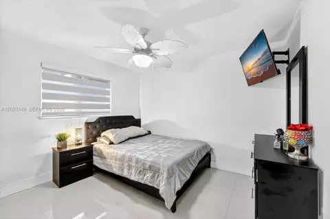 1071 W 37th St, Hialeah, FL 33012 photo 14