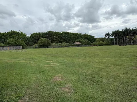 19071 SW 197th Ave, Miami, FL 33187