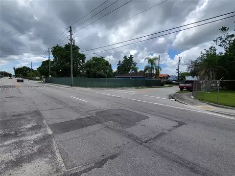 184 SW St Sw 102 Pl, Miami, FL 33157