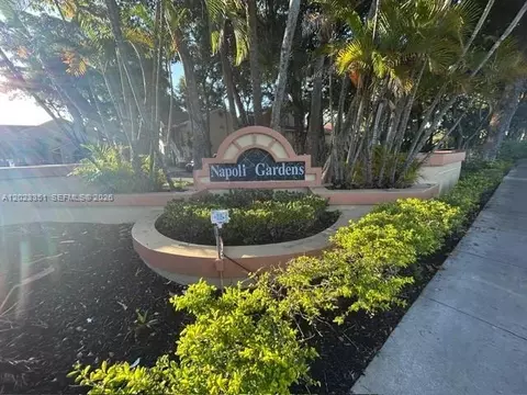 977 Coral Club Dr #977, Coral Springs, FL 33071