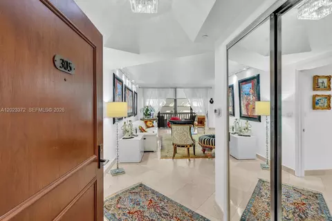 2000 Island Blvd #305, Aventura, FL 33160