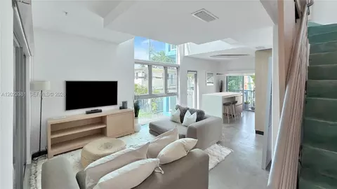734 Michigan Ave #7, Miami Beach, FL 33139