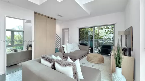 734 Michigan Ave #7, Miami Beach, FL 33139