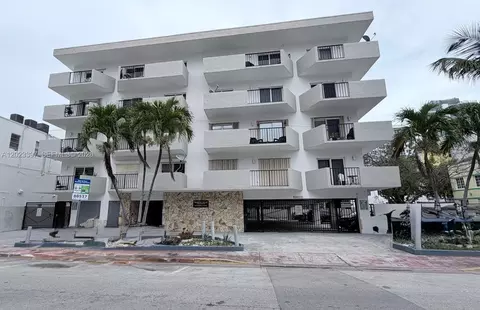 6965 Harding Ave #401, Miami Beach, FL 33141