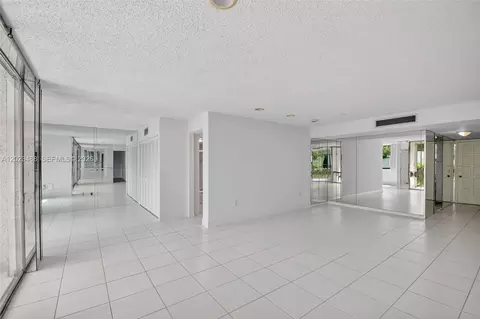 4230 Deste Ct #107, Lake Worth, FL 33467