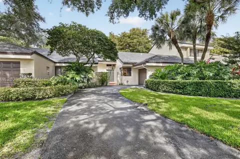 369 NW 97th Ave, Plantation, FL 33324