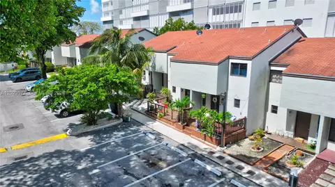 1901 NW S River Dr #12B, Miami, FL 33125
