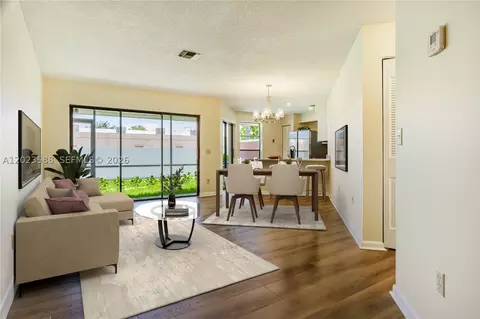 275 NW 36th Ave #275, Deerfield Beach, FL 33442