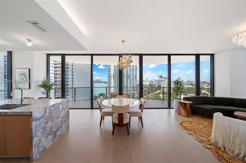 500 Alton #1205, Miami Beach, FL 33139