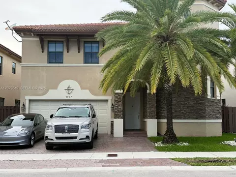 9907 NW 87th Ter, Doral, FL 33178