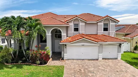 16387 NW 13th St, Pembroke Pines, FL 33028