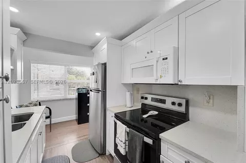 8405 NW 61st St #D207, Tamarac, FL 33321