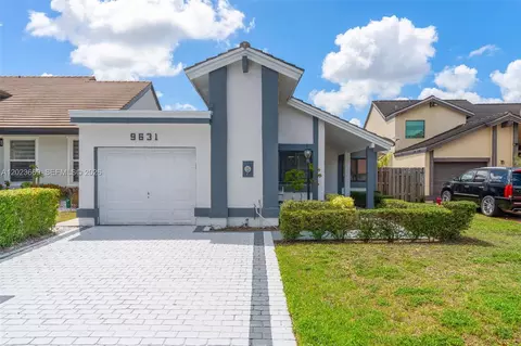 9631 SW 148th Pl, Miami, FL 33196
