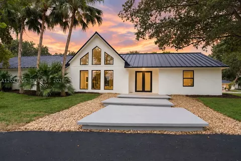 20500 SW 50th Pl, Southwest Ranches, FL 33332