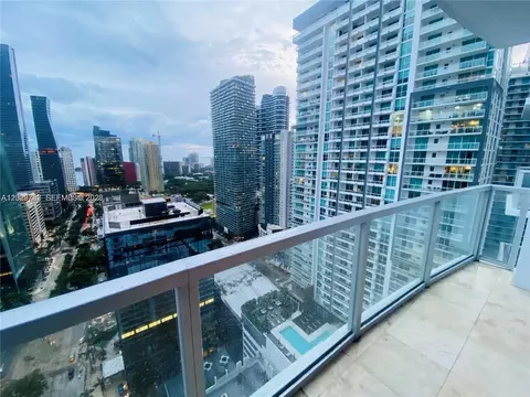 1060 Brickell Ave #3109, Miami, FL 33131