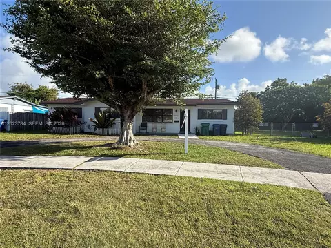 14431 SW 285th St, Homestead, FL 33033