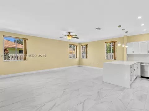 Living - 2864 SW 138th Path, Miami, FL 33175 photo 8 of 10