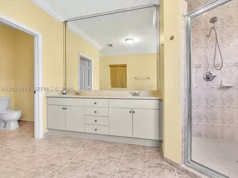 Bath - 2864 SW 138th Path, Miami, FL 33175 photo 2 of 7