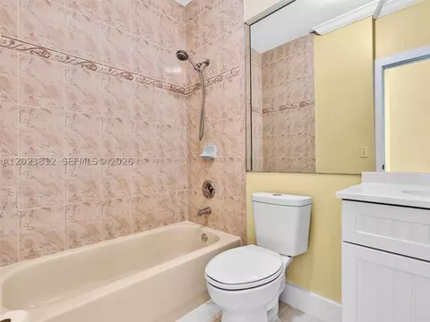 Bath - 2864 SW 138th Path, Miami, FL 33175 photo 5 of 7