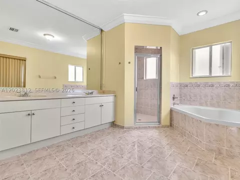 Bath - 2864 SW 138th Path, Miami, FL 33175 photo 1 of 7
