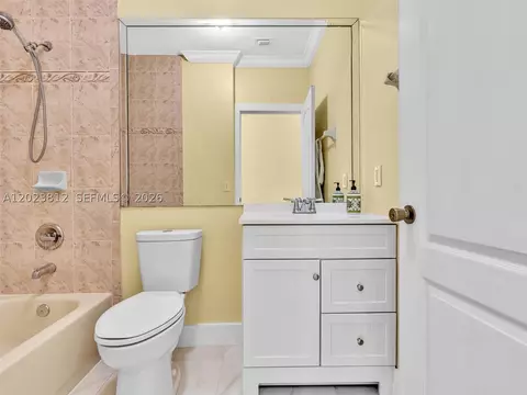 Bath - 2864 SW 138th Path, Miami, FL 33175 photo 4 of 7