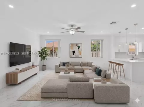 Living - 2864 SW 138th Path, Miami, FL 33175 photo 6 of 10