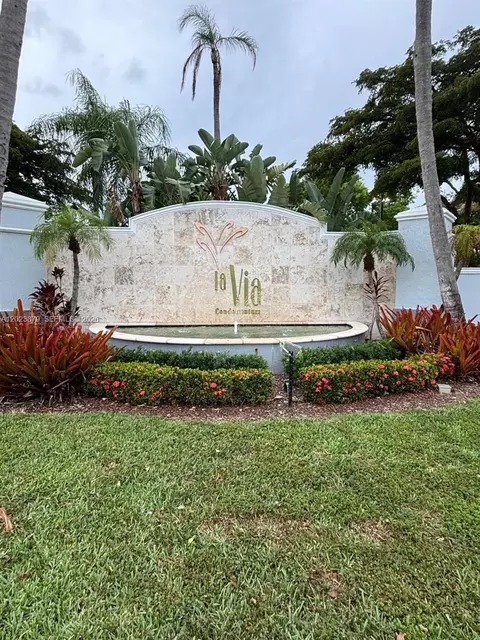 150 NW 96th Ave #9-307, Pembroke Pines, FL 33024