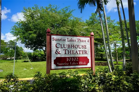 10405 Sunrise Lakes Blvd #205, Sunrise, FL 33322