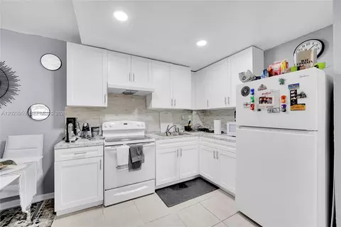 1851 NE 168th St #A8, North Miami Beach, FL 33162