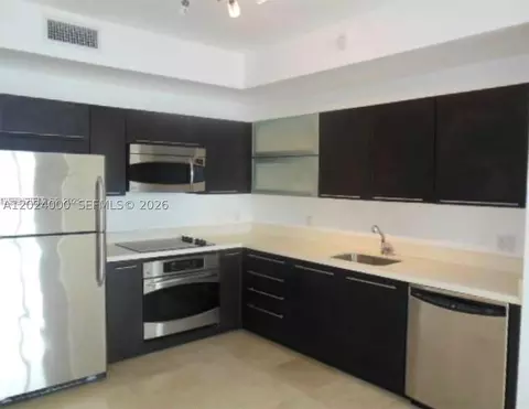 90 SW 3rd St #1811, Miami, FL 33130